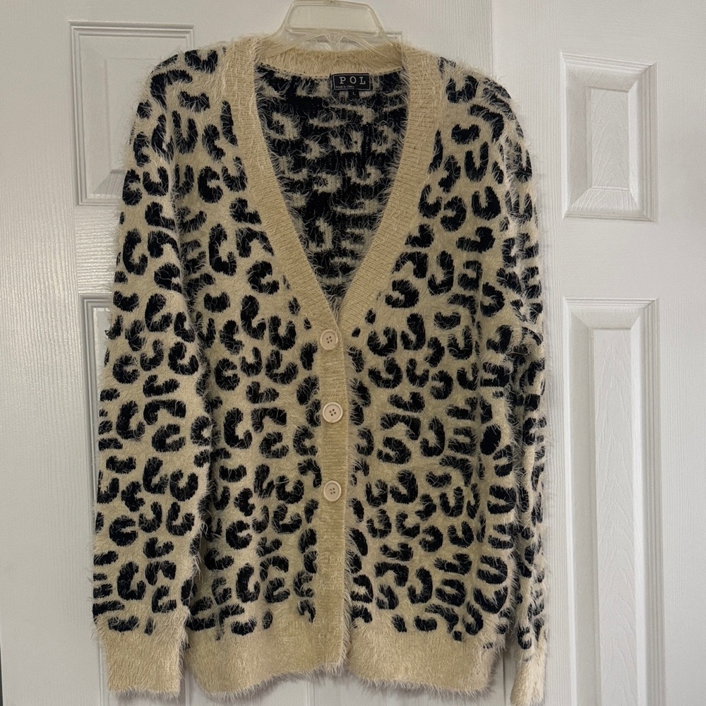 POL Women's Fuzzy Leopard Print Eyelash Oversized Cardigan - Black and Cream